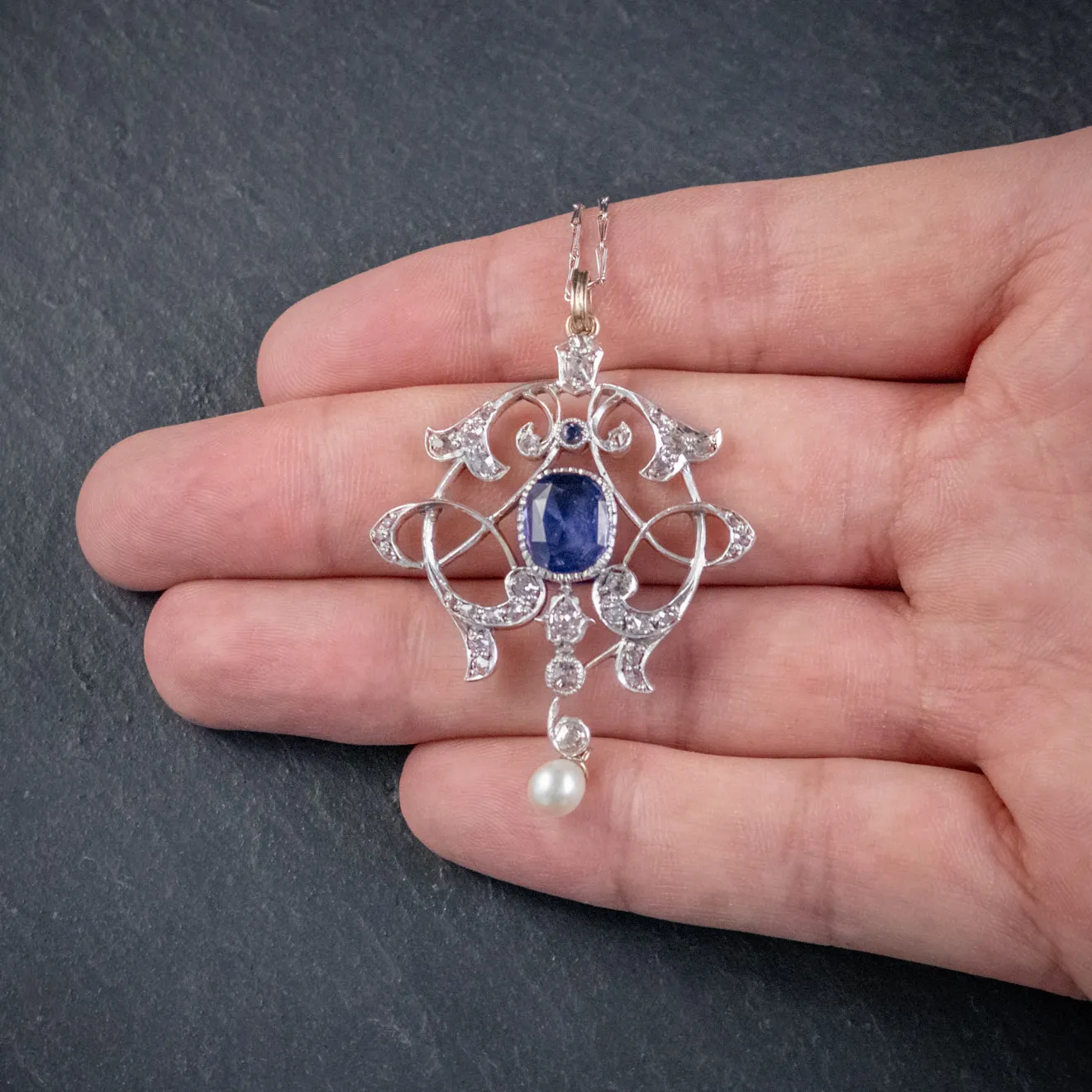 Antique Edwardian 3.25Ct Sapphire Diamond Pendant Necklace Platinum 18Ct Gold Circa 1905