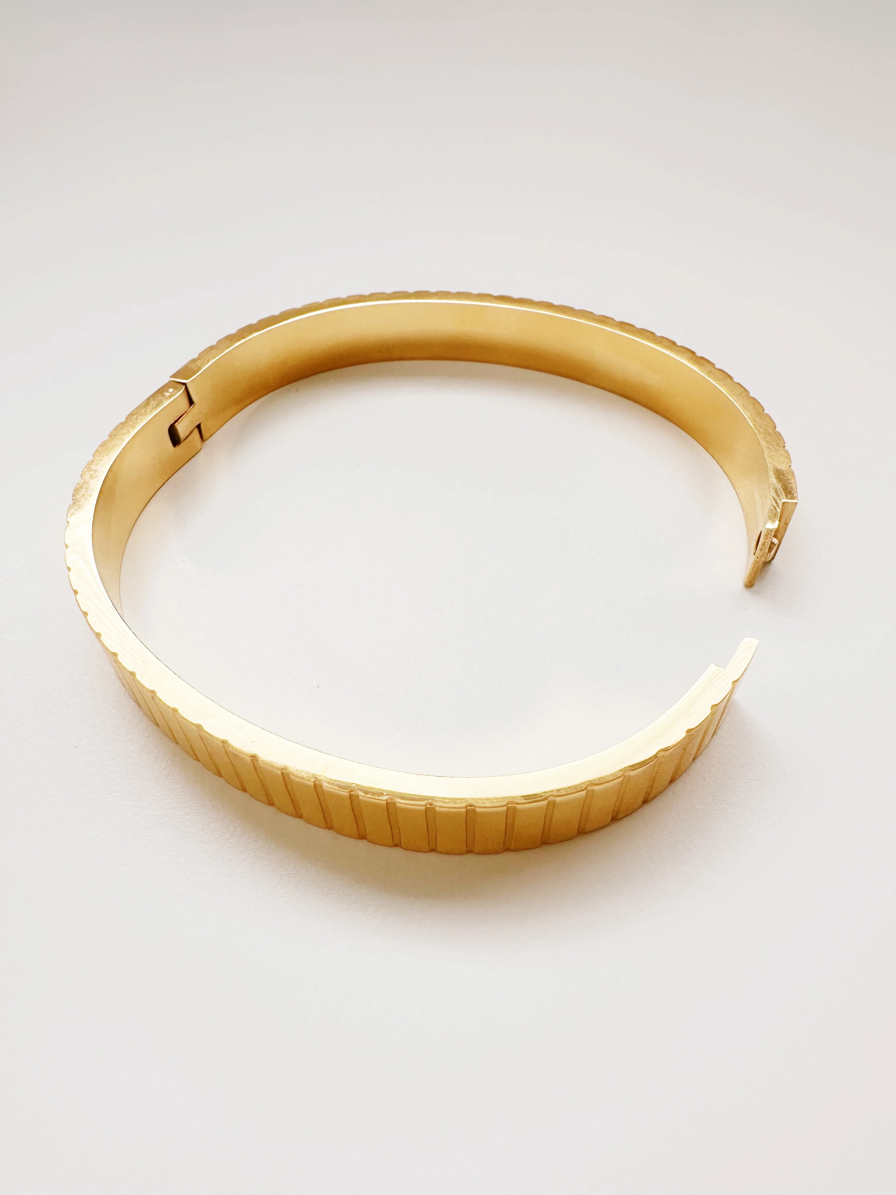 Golden Lux Bangle