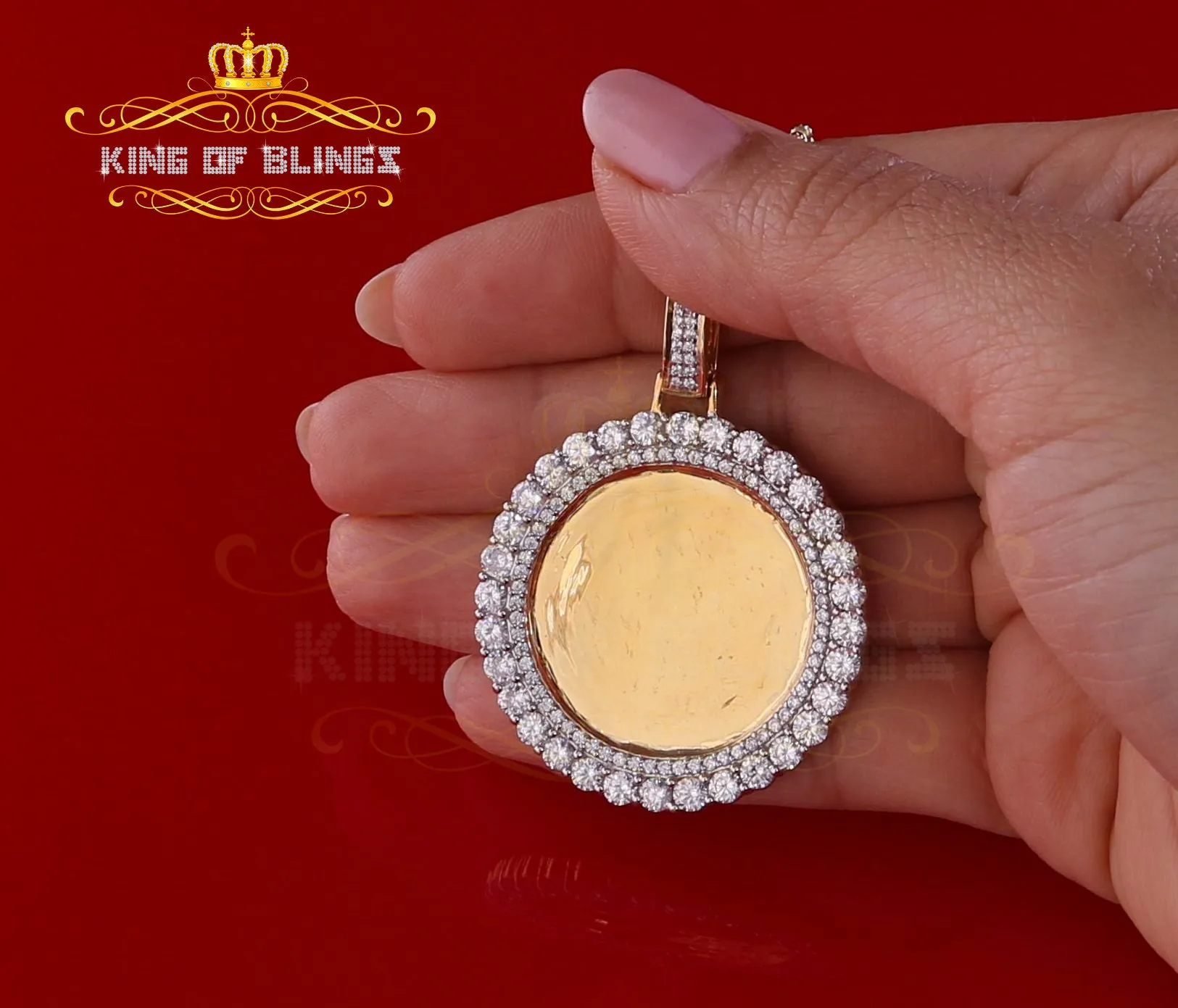 King of Bling's Sterling Silver 1.50" Picture Round Yellow Pendant Round 9.14ct Cubic Zirconia