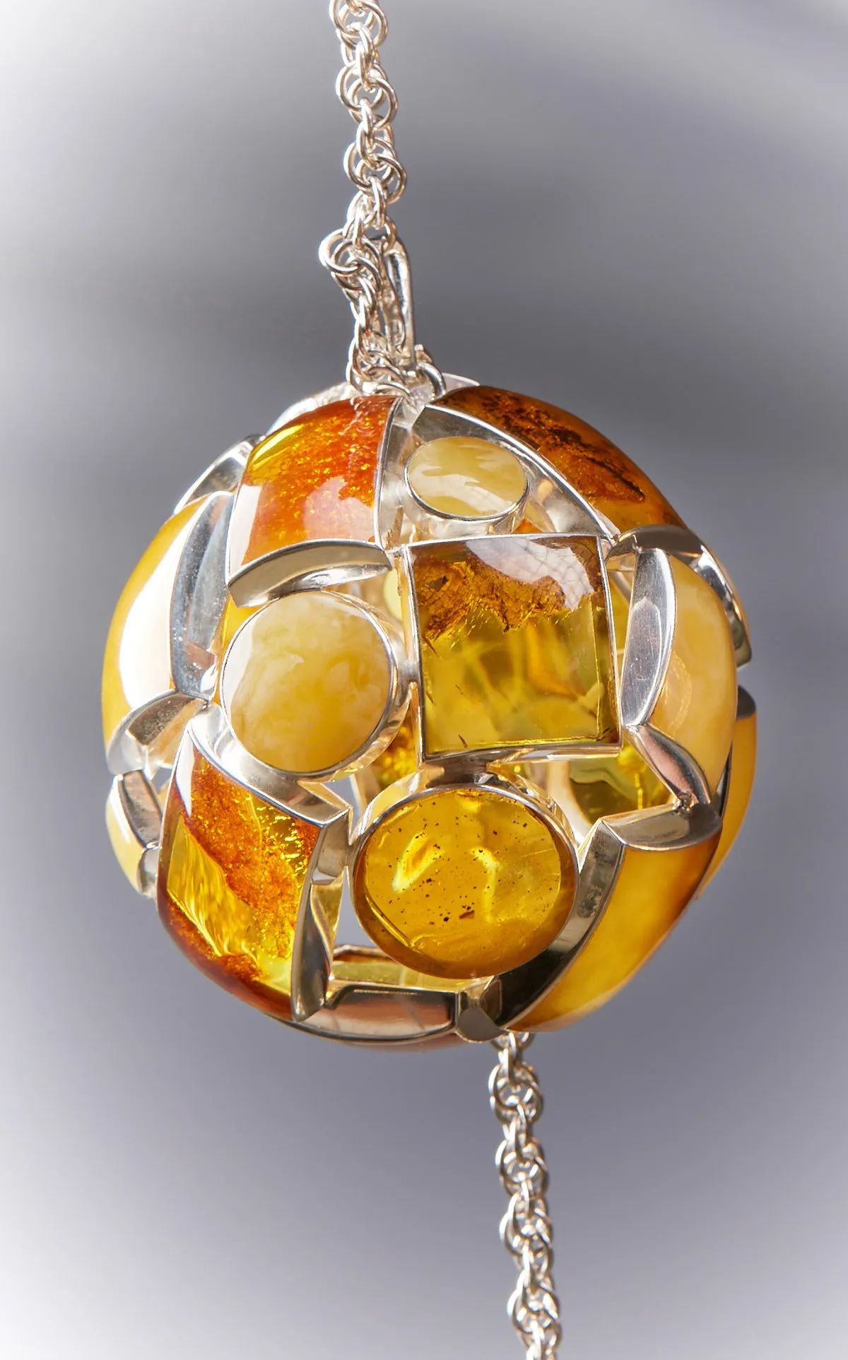 Mariusz Gliwinski - Ambermoda - MAGIC BOX COLLECTION Necklaces